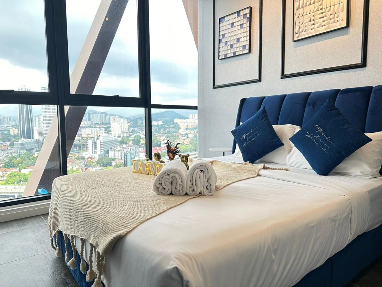 Scarletz Suites Klcc Twin Tower By Purple Orchid Kuala Lumpur Ngoại thất bức ảnh