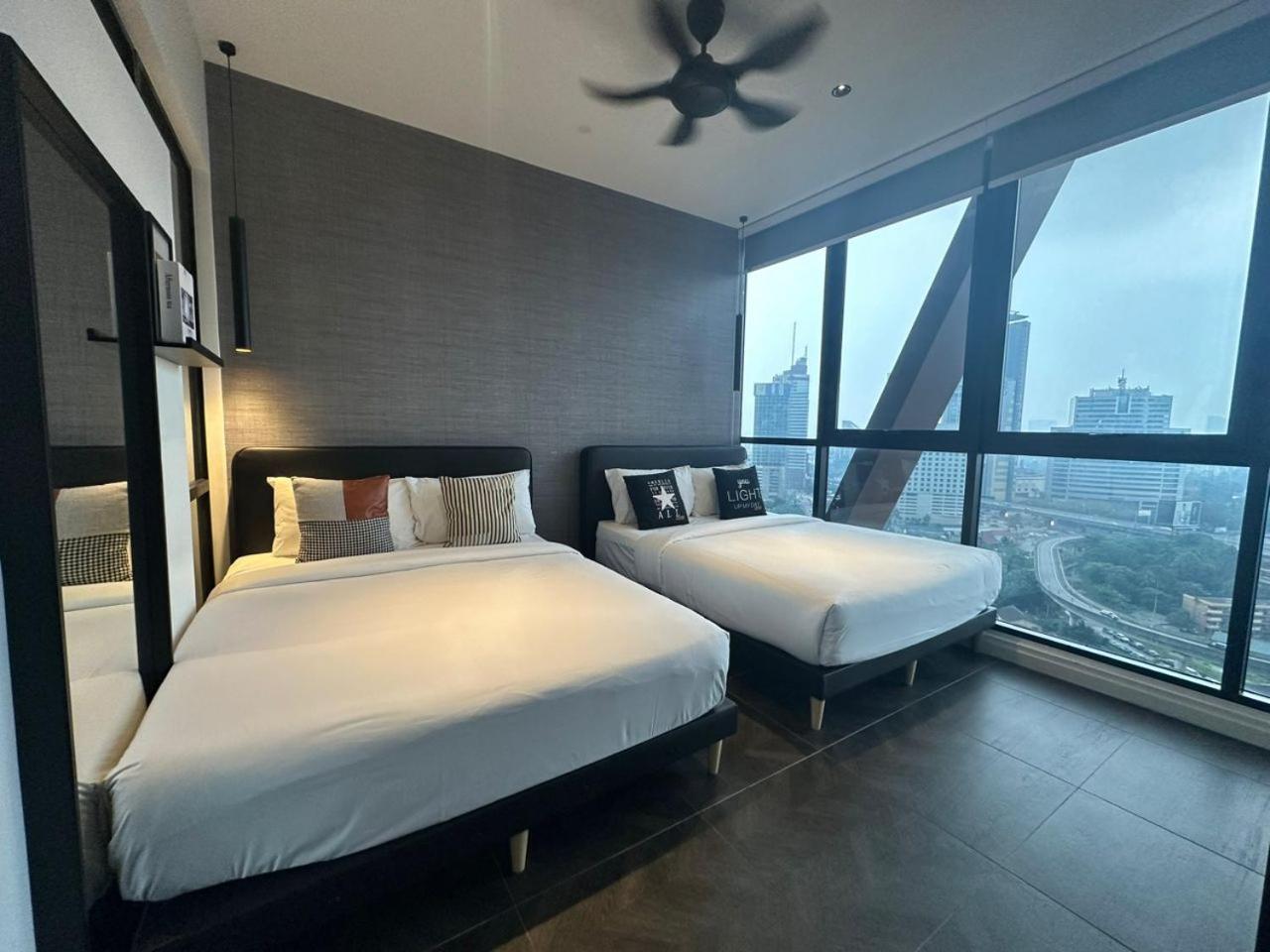 Scarletz Suites Klcc Twin Tower By Purple Orchid Kuala Lumpur Ngoại thất bức ảnh