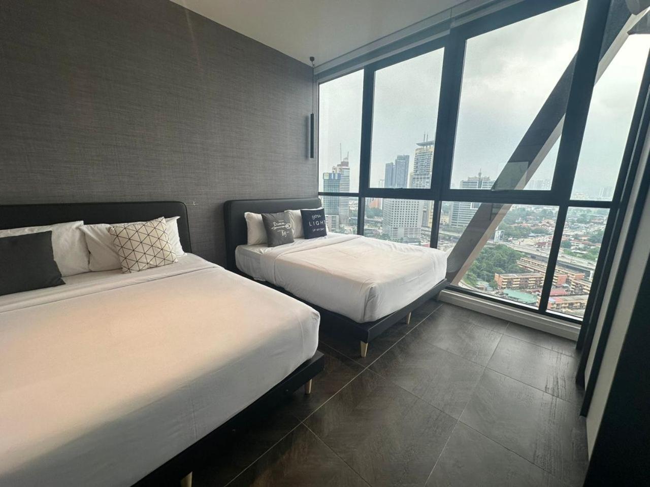 Scarletz Suites Klcc Twin Tower By Purple Orchid Kuala Lumpur Ngoại thất bức ảnh